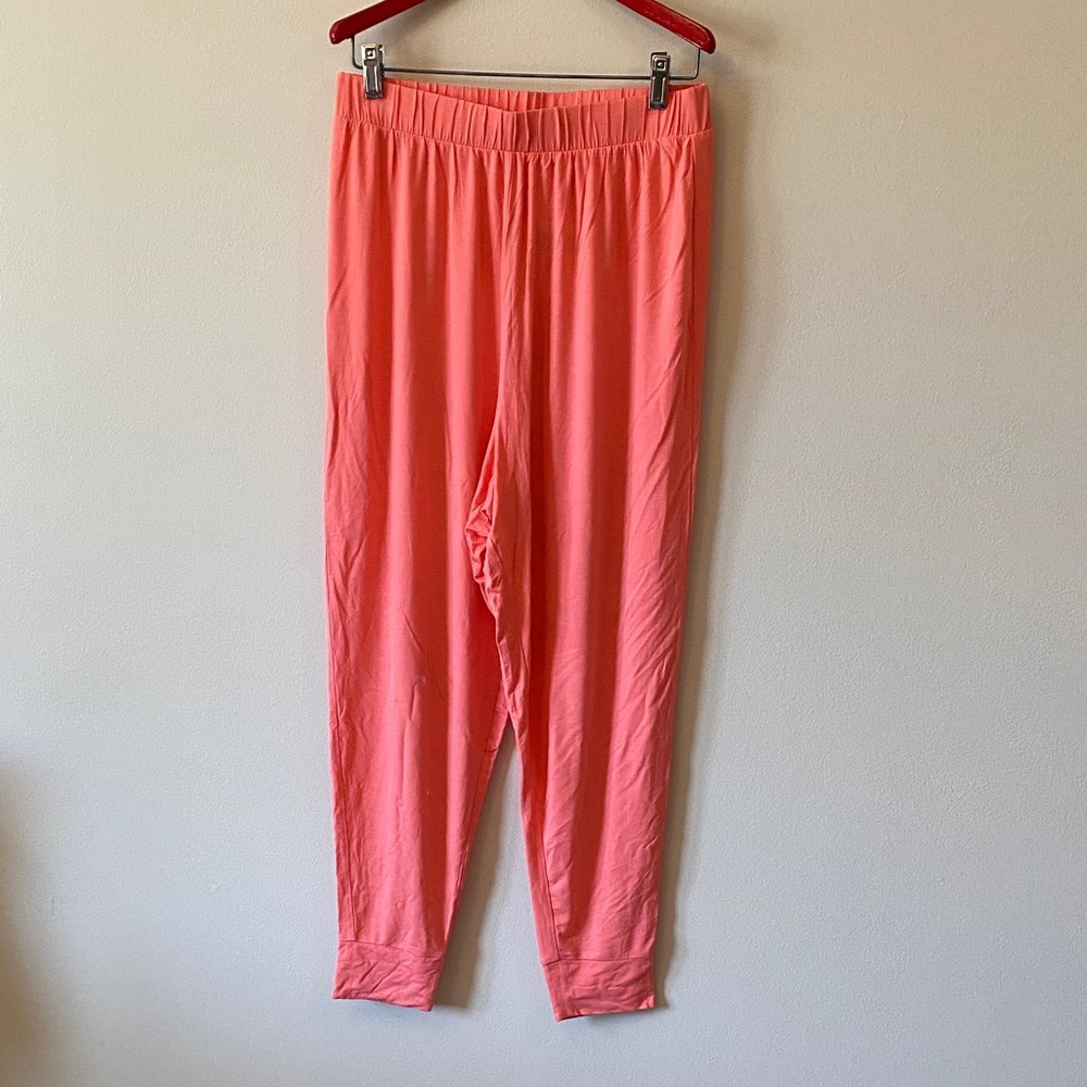 Old Navy Vibrant Coral pants